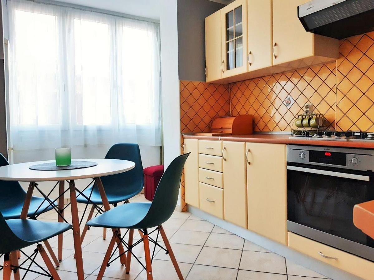 Bright & Cozy Pula Apartamento Exterior foto