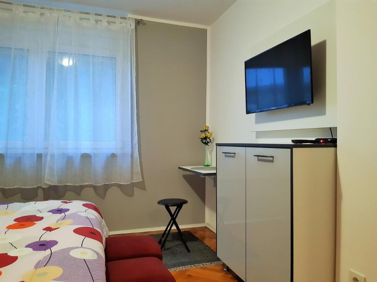 Bright & Cozy Pula Apartamento Exterior foto